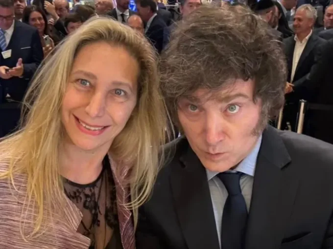 Revelan el plan secreto para lanzar una moneda de oro de Milei con su cara