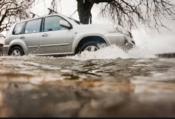 Diluvio en Montevideo: El Cerro registró más de 120 mm de lluvia y hay barrios con calles anegadas