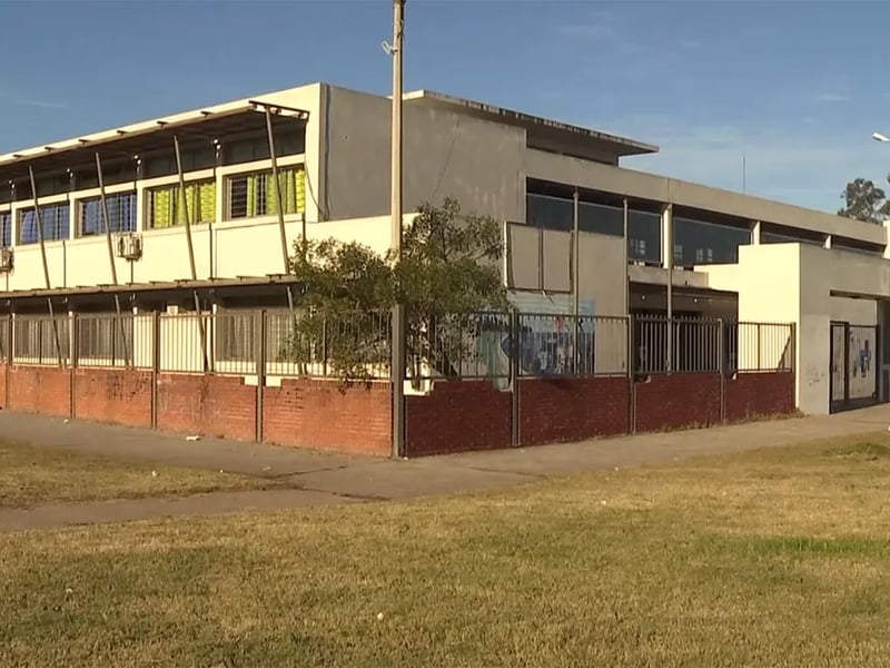 Alerta en Secundaria: alumnos del Liceo 33 denuncian acoso de un docente reincidente