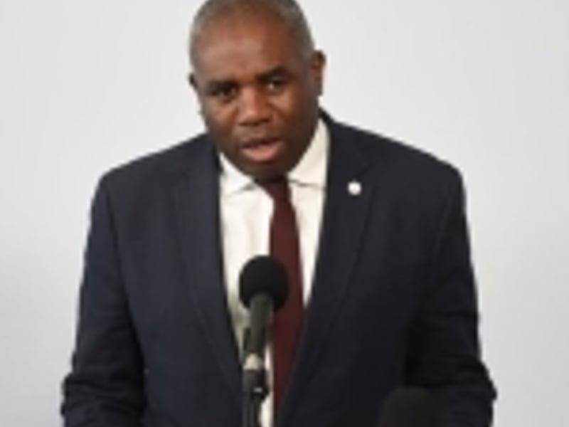 El viceprimer ministro británico habla de un nuevo tiempo de esperanza