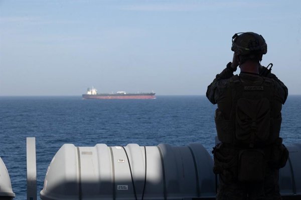 Irán cierra el estrecho de Ormuz hasta que Estados Unidos levante el bloqueo